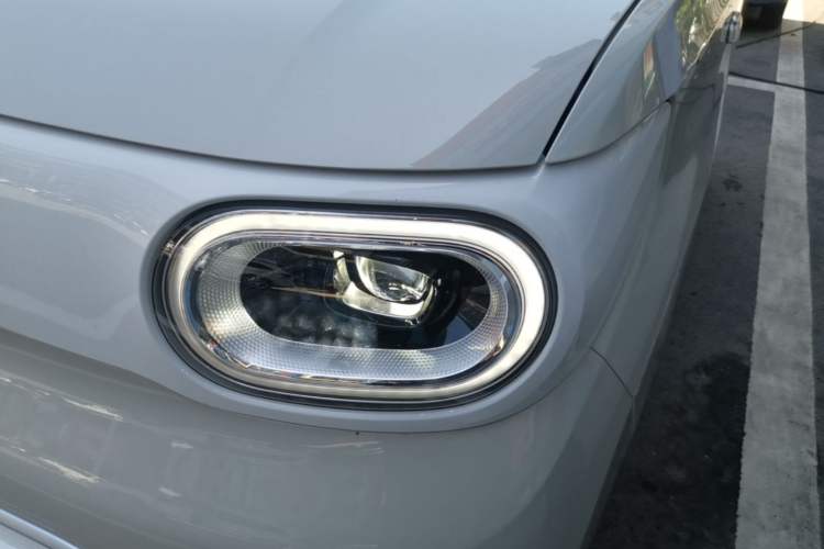 Used Wuling Hongguang MINIEV 2024 3rd Generation 215km Youth Edition Left Front Headlight