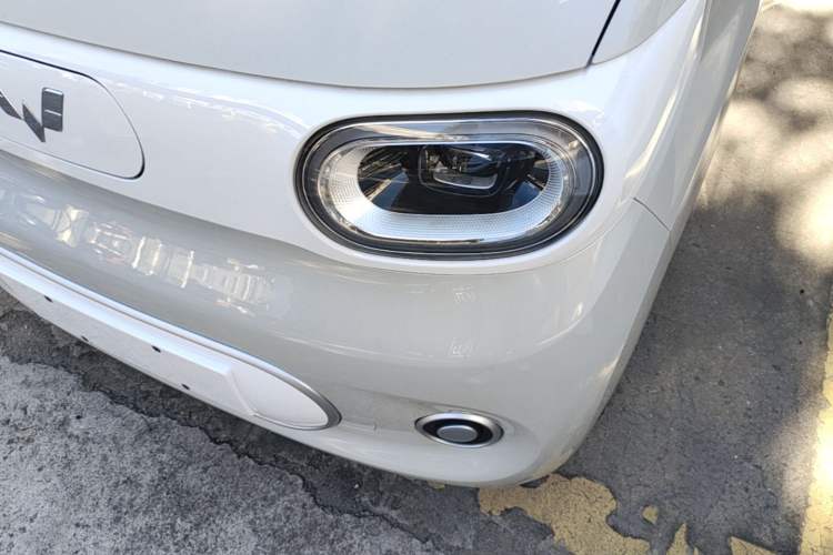 Used Wuling Hongguang MINIEV 2024 3rd Generation 215km Youth Edition Left Front Headlight