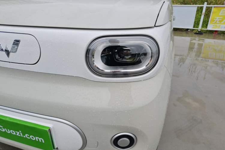 Used Wuling Hongguang MINIEV 2024 3rd Generation 215km Youth Edition Left Front Headlight