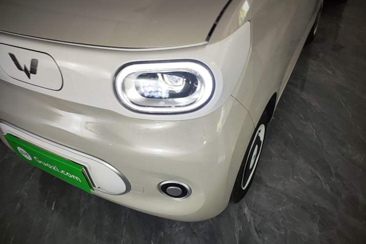 Used Wuling Hongguang MINIEV 2024 3rd Generation 215km Youth Edition Left Front Headlight