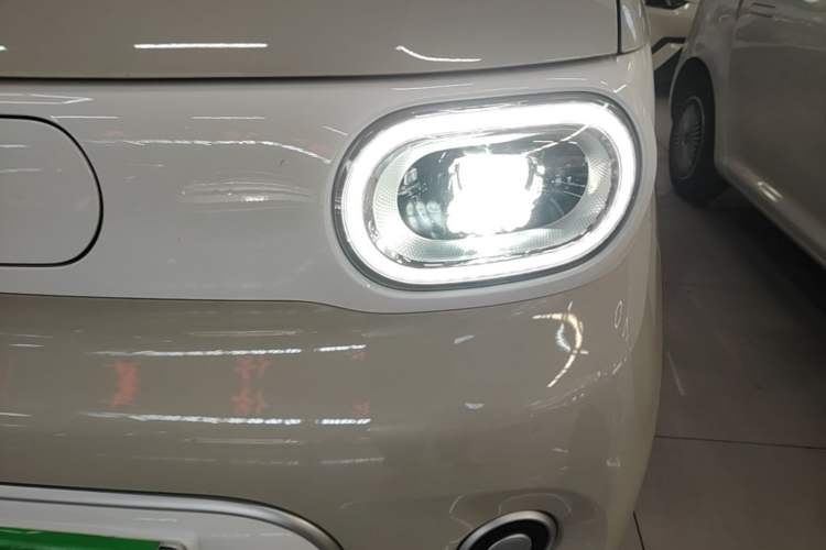 Used Wuling Hongguang MINIEV 2024 3rd Generation 215km Youth Edition Left Front Headlight