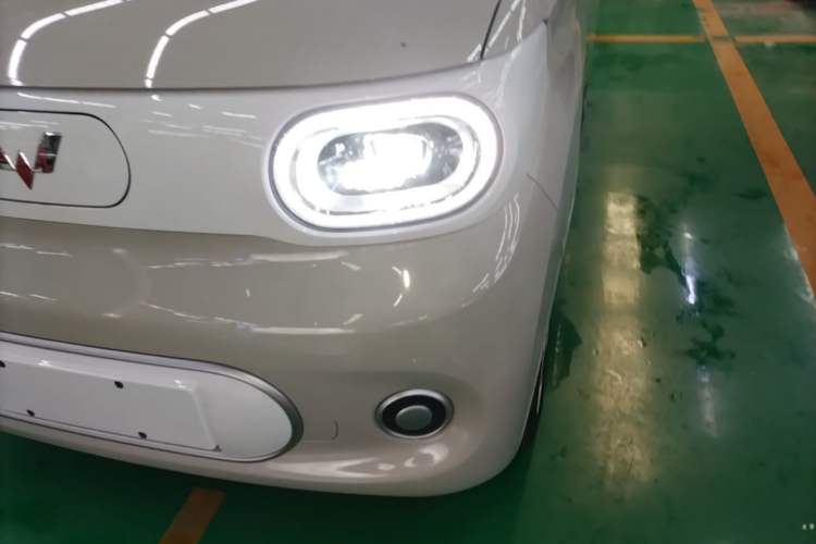 Used Wuling Hongguang MINIEV 2024 3rd Generation 215km Youth Edition Left Front Headlight
