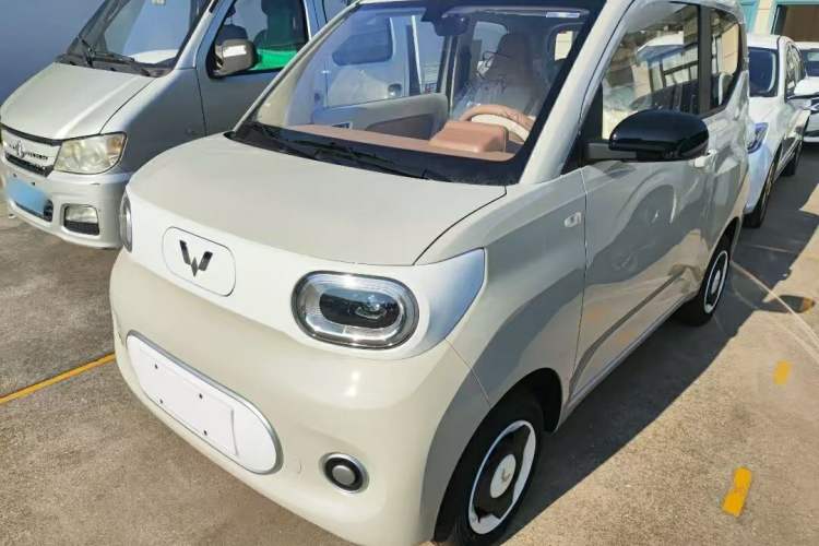 Used Wuling Hongguang MINIEV 2024 3rd Generation 215km Youth Edition Left Front Headlight