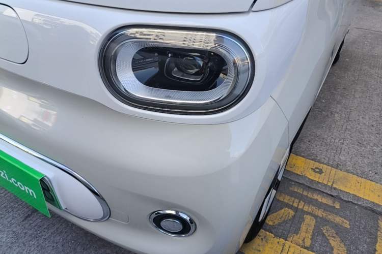 Used Wuling Hongguang MINIEV 2024 3rd Generation 215km Advanced Version Left Front Headlight