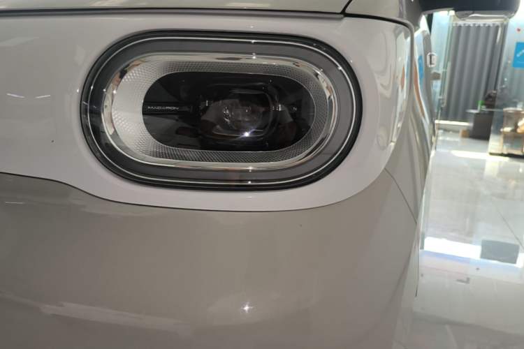 Used Wuling Hongguang MINIEV 2024 3rd Generation 215km Youth Edition Left Front Headlight