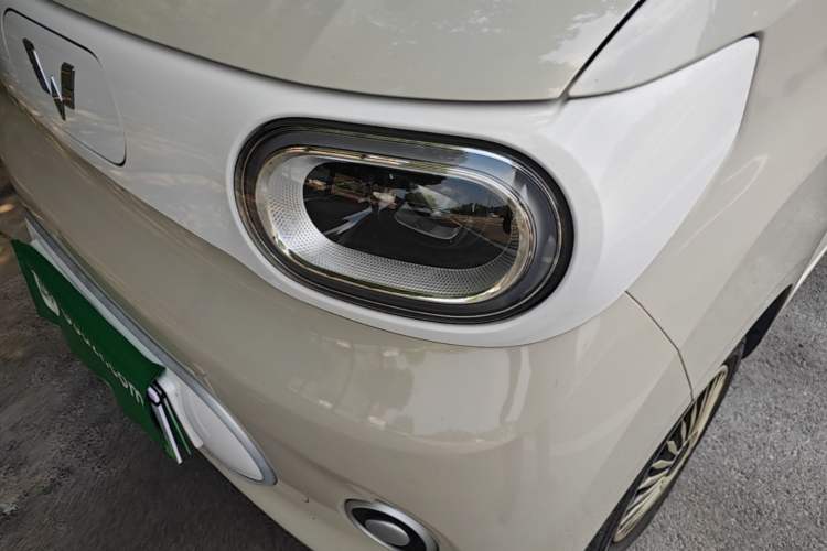 Used Wuling Hongguang MINIEV 2024 3rd Generation 215km Youth Edition Left Front Headlight