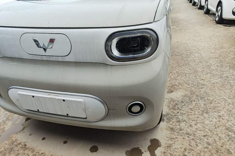 Used Wuling Hongguang MINIEV 2024 3rd Generation 215km Youth Edition Left Front Headlight