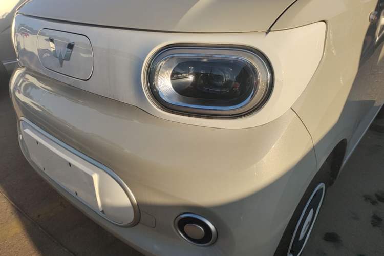 Used Wuling Hongguang MINIEV 2024 3rd Generation 215km Youth Edition Left Front Headlight