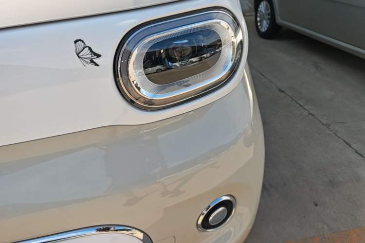 Used Wuling Hongguang MINIEV 2024 3rd Generation 215km Advanced Version Left Front Headlight