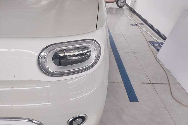 Used Wuling Hongguang MINIEV 2024 3rd Generation 215km Advanced Version Left Front Headlight
