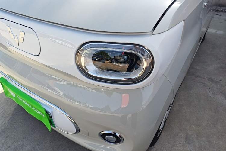 Used Wuling Hongguang MINIEV 2024 3rd Generation 215km Advanced Version Left Front Headlight
