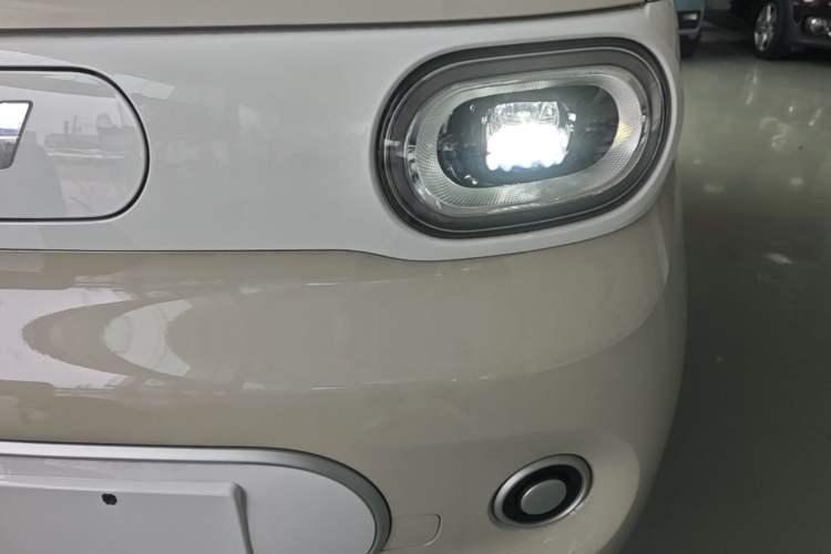 Used Wuling Hongguang MINIEV 2024 3rd Generation 215km Youth Edition Left Front Headlight