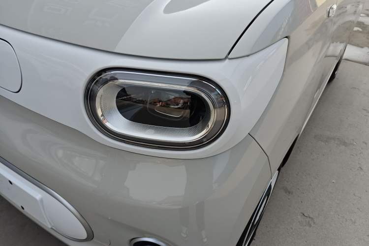 Used Wuling Hongguang MINIEV 2024 3rd Generation 215km Youth Edition Left Front Headlight