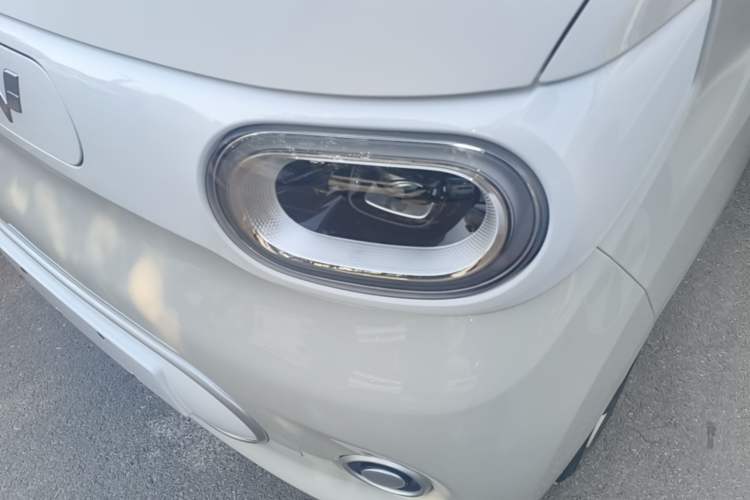 Used Wuling Hongguang MINIEV 2024 3rd Generation 215km Youth Edition Left Front Headlight