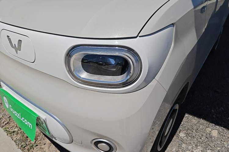 Used Wuling Hongguang MINIEV 2024 3rd Generation 215km Youth Edition Left Front Headlight