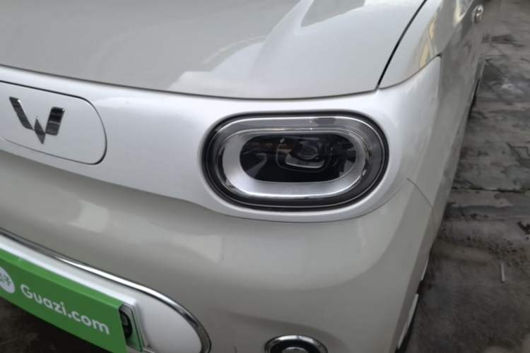 Used Wuling Hongguang MINIEV 2024 3rd Generation 215km Advanced Version Left Front Headlight