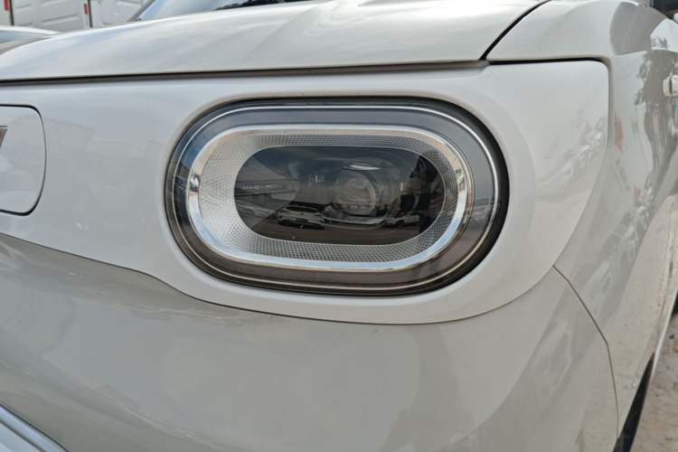 Used Wuling Hongguang MINIEV 2024 3rd Generation 215km Youth Edition Left Front Headlight