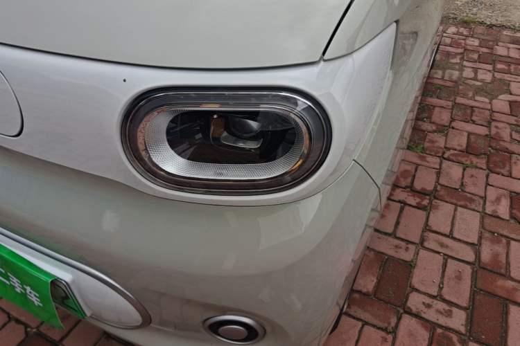 Used Wuling Hongguang MINIEV 2024 3rd Generation 215km Youth Edition Left Front Headlight