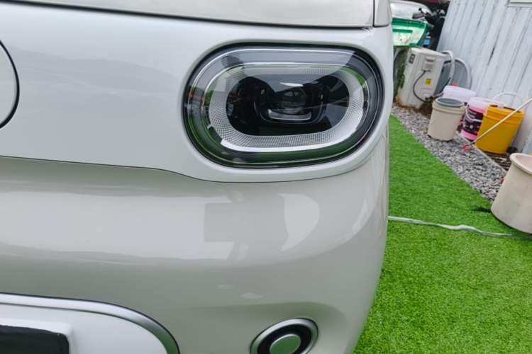Used Wuling Hongguang MINIEV 2024 3rd Generation 215km Youth Edition Left Front Headlight