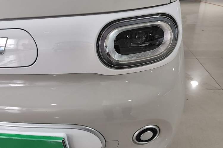 Used Wuling Hongguang MINIEV 2024 3rd Generation 215km Youth Edition Left Front Headlight