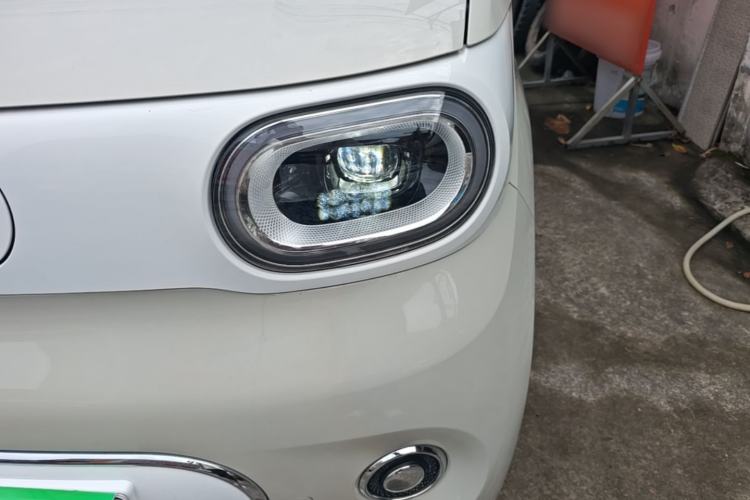 Used Wuling Hongguang MINIEV 2024 3rd Generation 215km Advanced Version Left Front Headlight