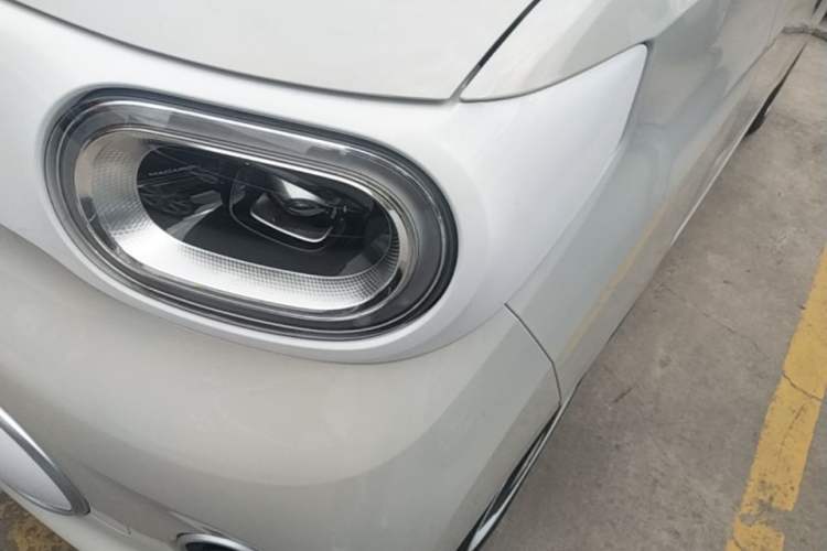 Used Wuling Hongguang MINIEV 2024 3rd Generation 215km Youth Edition Left Front Headlight