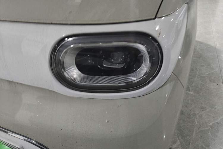 Used Wuling Hongguang MINIEV 2024 3rd Generation 215km Advanced Version Left Front Headlight