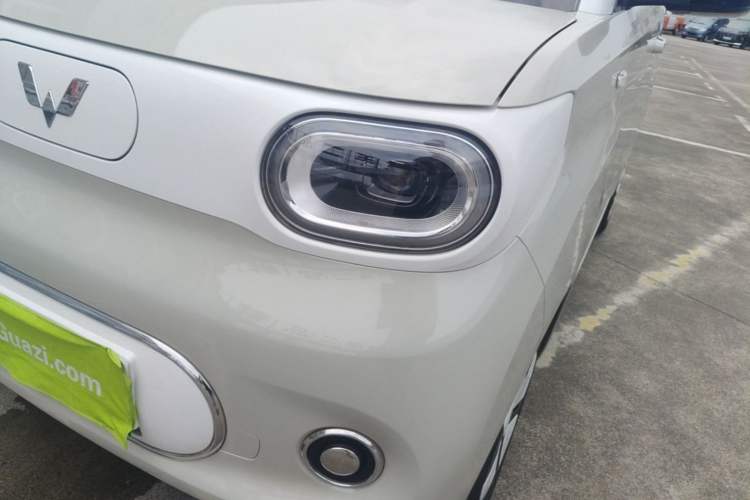Used Wuling Hongguang MINIEV 2024 3rd Generation 215km Advanced Version Left Front Headlight