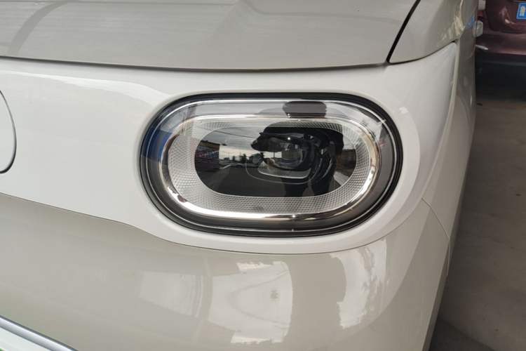 Used Wuling Hongguang MINIEV 2024 3rd Generation 215km Youth Edition Left Front Headlight