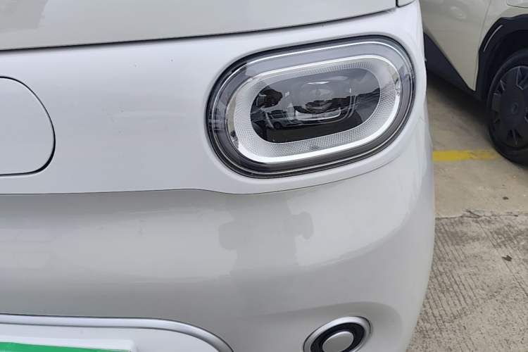 Used Wuling Hongguang MINIEV 2024 3rd Generation 215km Youth Edition Left Front Headlight