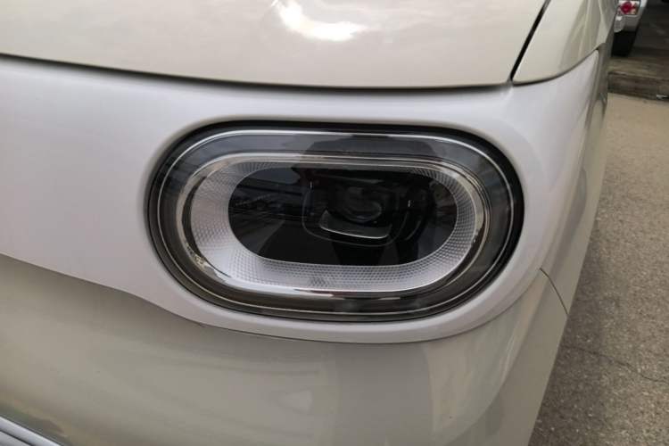 Used Wuling Hongguang MINIEV 2024 3rd Generation 215km Youth Edition Left Front Headlight
