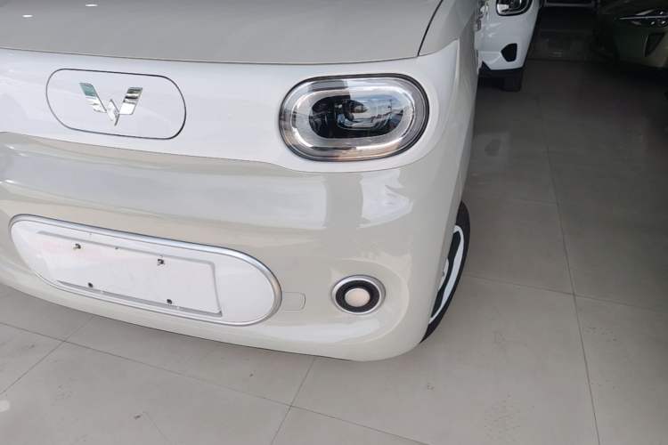 Used Wuling Hongguang MINIEV 2024 3rd Generation 215km Youth Edition Left Front Headlight
