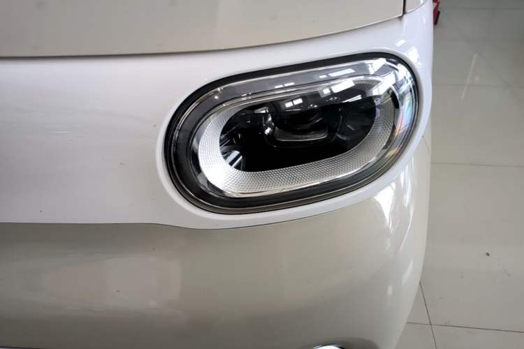 Used Wuling Hongguang MINIEV 2024 3rd Generation 215km Youth Edition Left Front Headlight