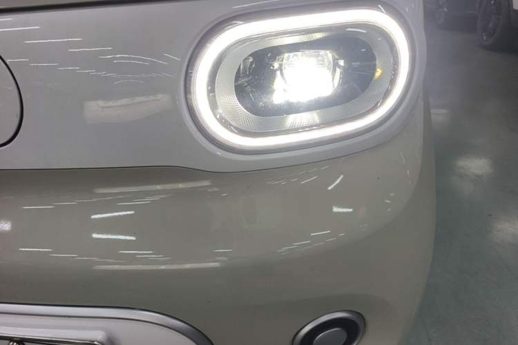 Used Wuling Hongguang MINIEV 2024 3rd Generation 215km Youth Edition Left Front Headlight