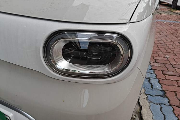 Used Wuling Hongguang MINIEV 2024 3rd Generation 215km Youth Edition Left Front Headlight