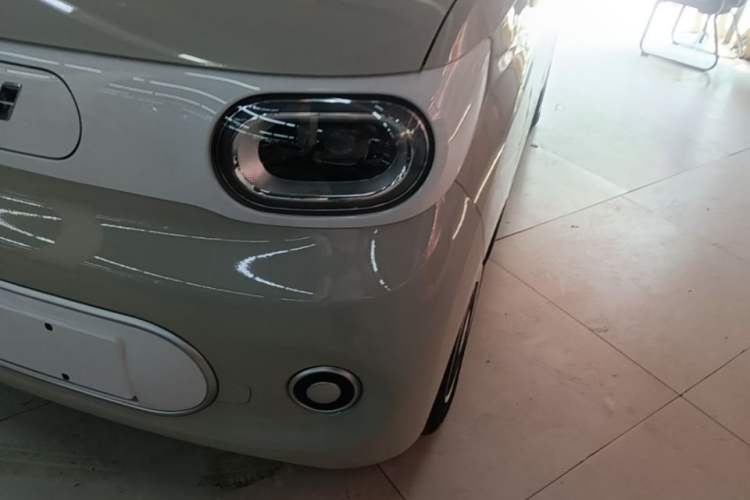 Used Wuling Hongguang MINIEV 2024 3rd Generation 215km Youth Edition Left Front Headlight