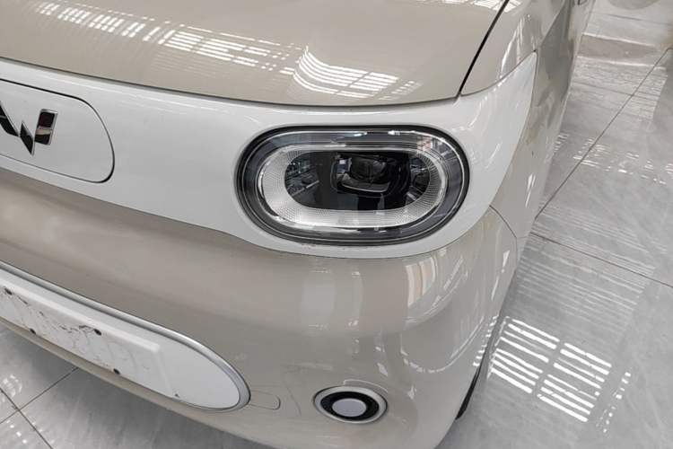 Used Wuling Hongguang MINIEV 2024 3rd Generation 215km Youth Edition Left Front Headlight