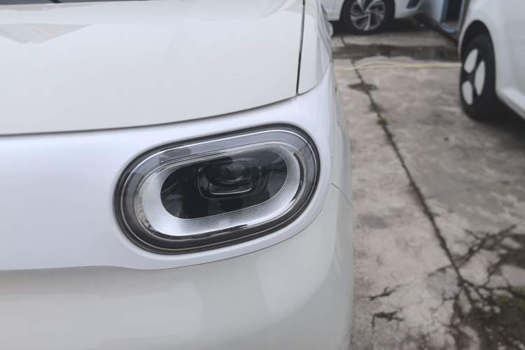 Used Wuling Hongguang MINIEV 2024 3rd Generation 215km Youth Edition Left Front Headlight