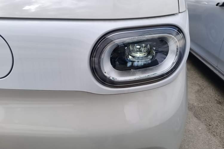 Used Wuling Hongguang MINIEV 2024 3rd Generation 215km Youth Edition Left Front Headlight