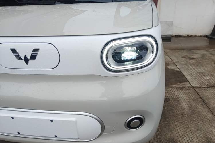 Used Wuling Hongguang MINIEV 2024 3rd Generation 215km Youth Edition Left Front Headlight