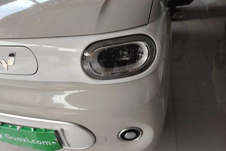 Used Wuling Hongguang MINIEV 2024 3rd Generation 215km Youth Edition Left Front Headlight