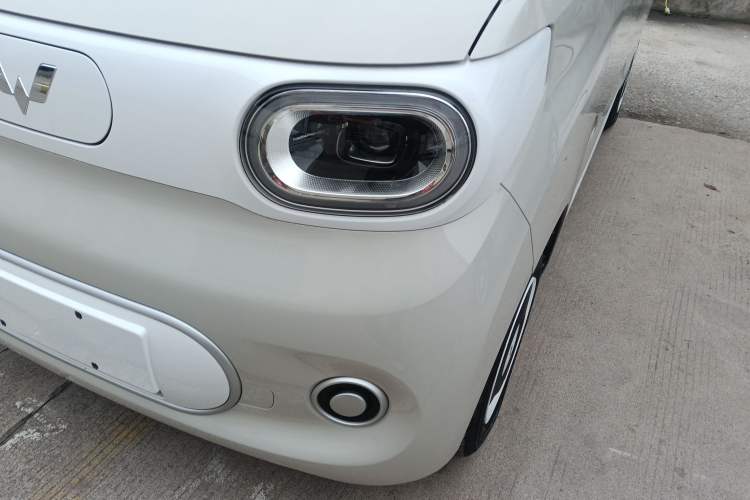 Used Wuling Hongguang MINIEV 2024 3rd Generation 215km Youth Edition Left Front Headlight