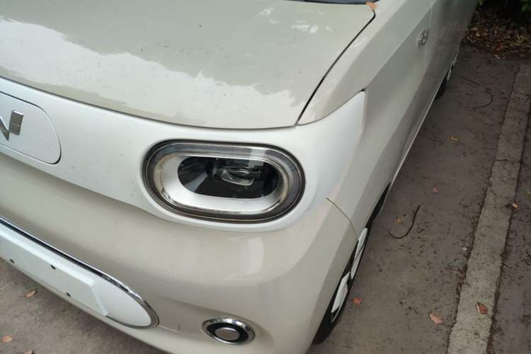 Used Wuling Hongguang MINIEV 2024 3rd Generation 215km Advanced Version Left Front Headlight