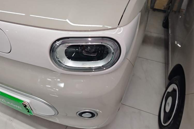 Used Wuling Hongguang MINIEV 2024 3rd Generation 215km Youth Edition Left Front Headlight