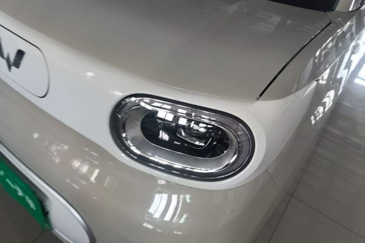 Used Wuling Hongguang MINIEV 2024 3rd Generation 215km Youth Edition Left Front Headlight