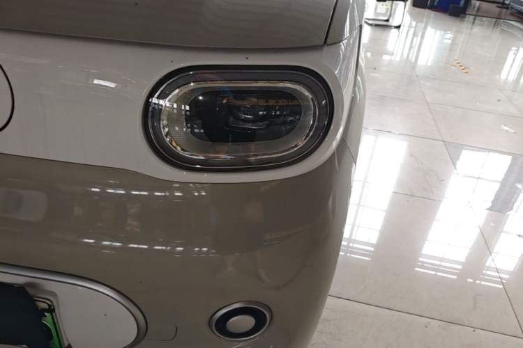 Used Wuling Hongguang MINIEV 2024 3rd Generation 215km Youth Edition Left Front Headlight