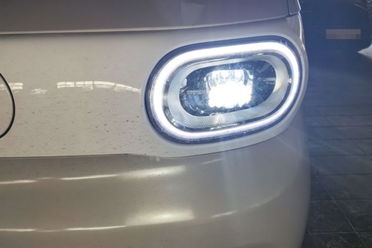 Used Wuling Hongguang MINIEV 2024 3rd Generation 215km Advanced Version Left Front Headlight