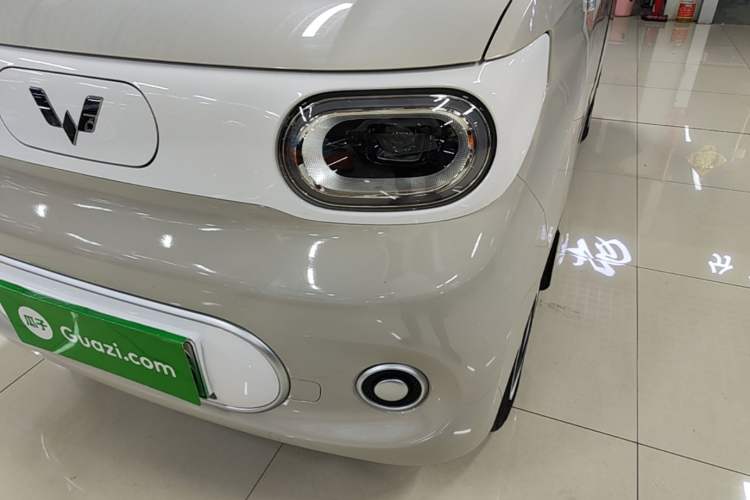 Used Wuling Hongguang MINIEV 2024 3rd Generation 215km Youth Edition Left Front Headlight
