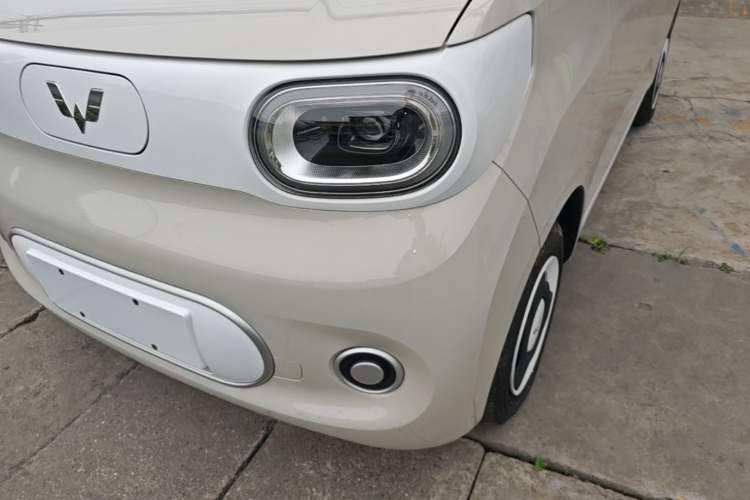 Used Wuling Hongguang MINIEV 2024 3rd Generation 215km Youth Edition Left Front Headlight