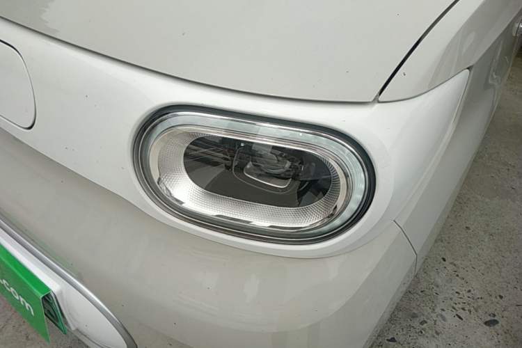 Used Wuling Hongguang MINIEV 2024 3rd Generation 215km Youth Edition Left Front Headlight
